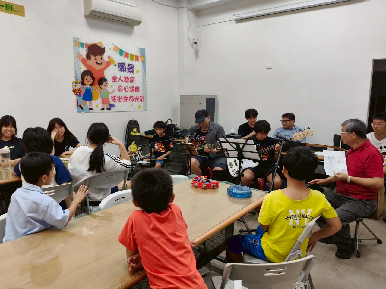 03/29狂焰樂團蒞臨演奏及與院生互動