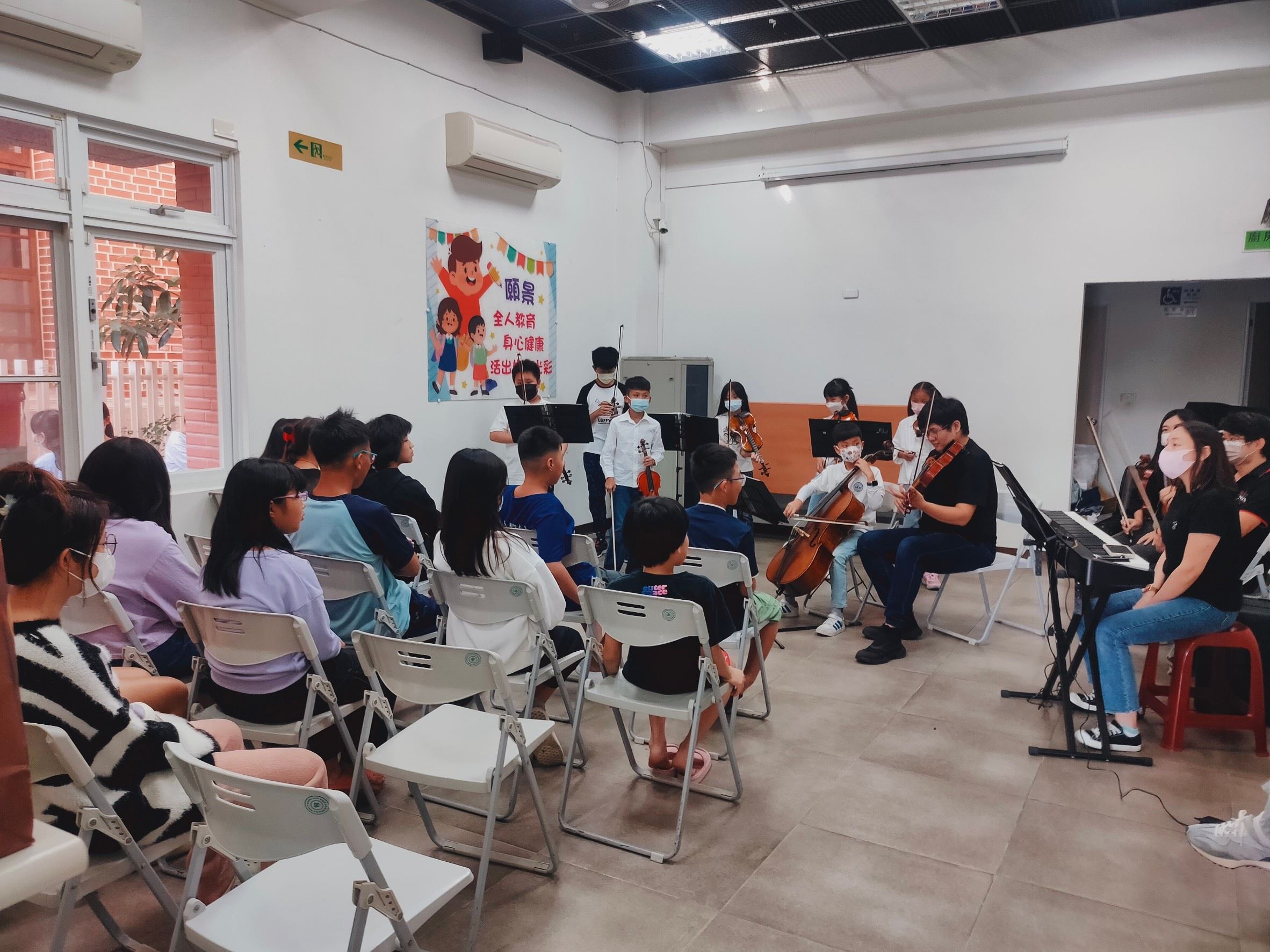 12/1愛加佩樂團聖誕表演