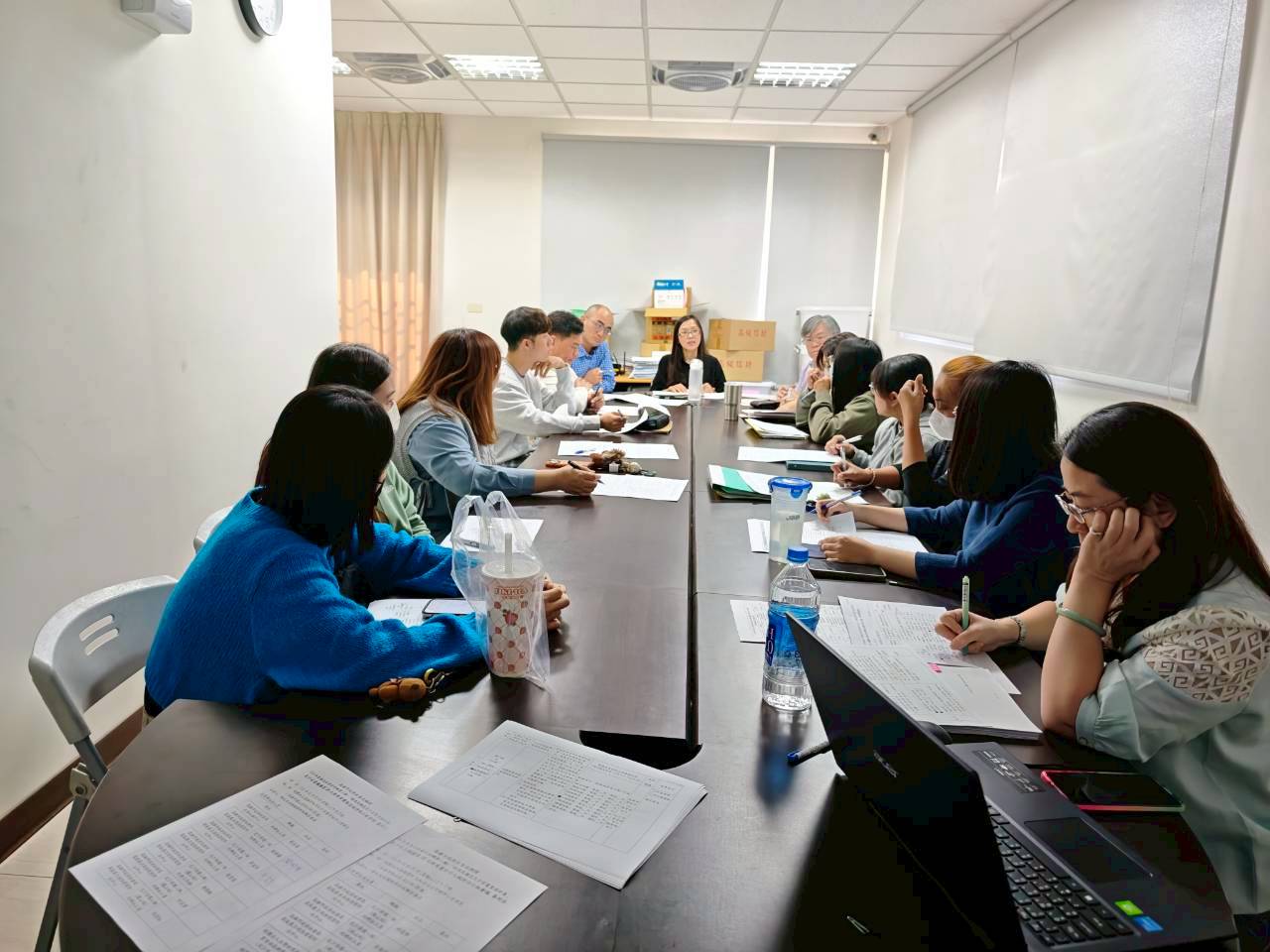 12/23高雄市社會局於本中心召開在地評估小組會議